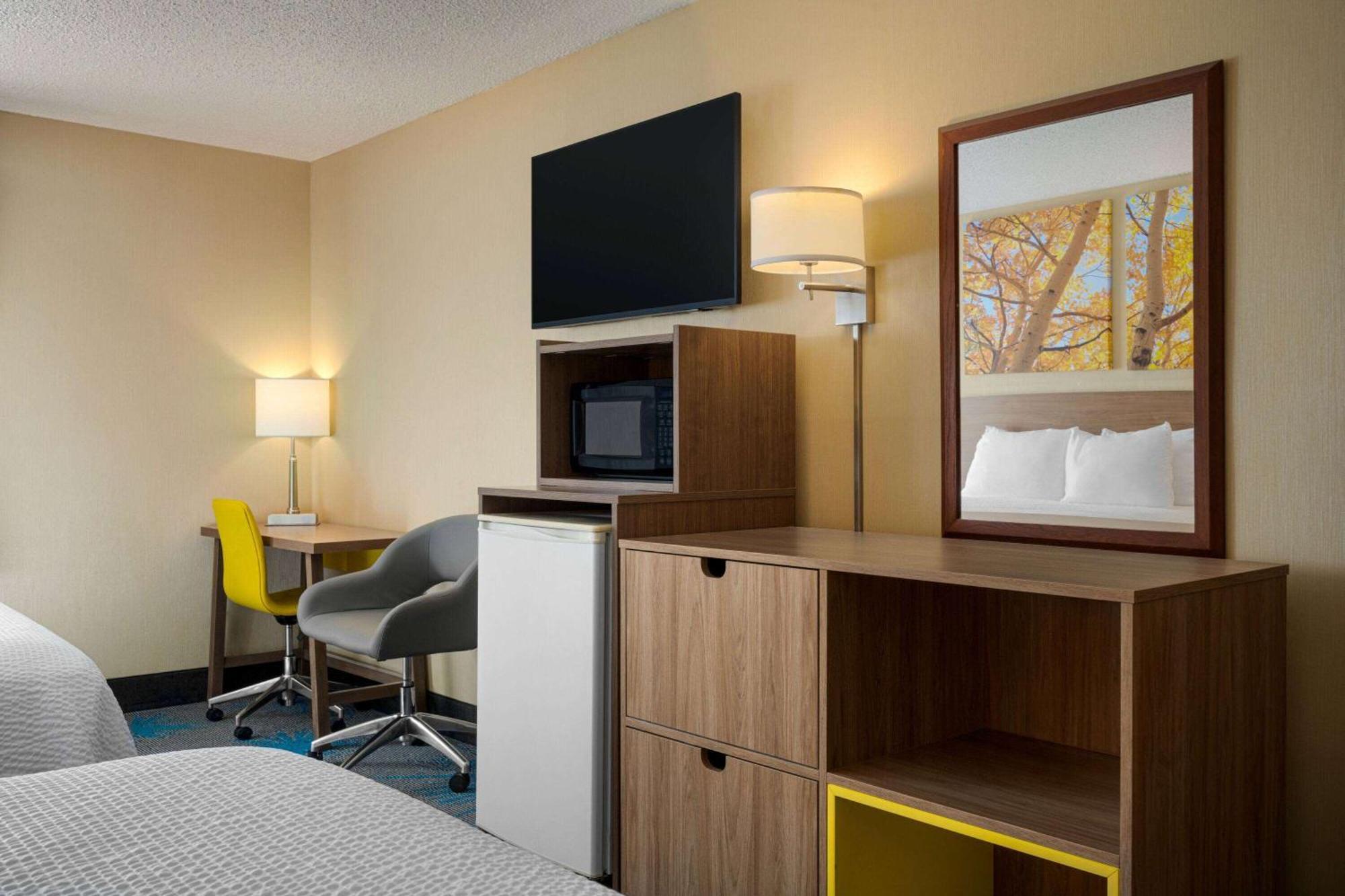 Days Inn By Wyndham Карбондейл Экстерьер фото
