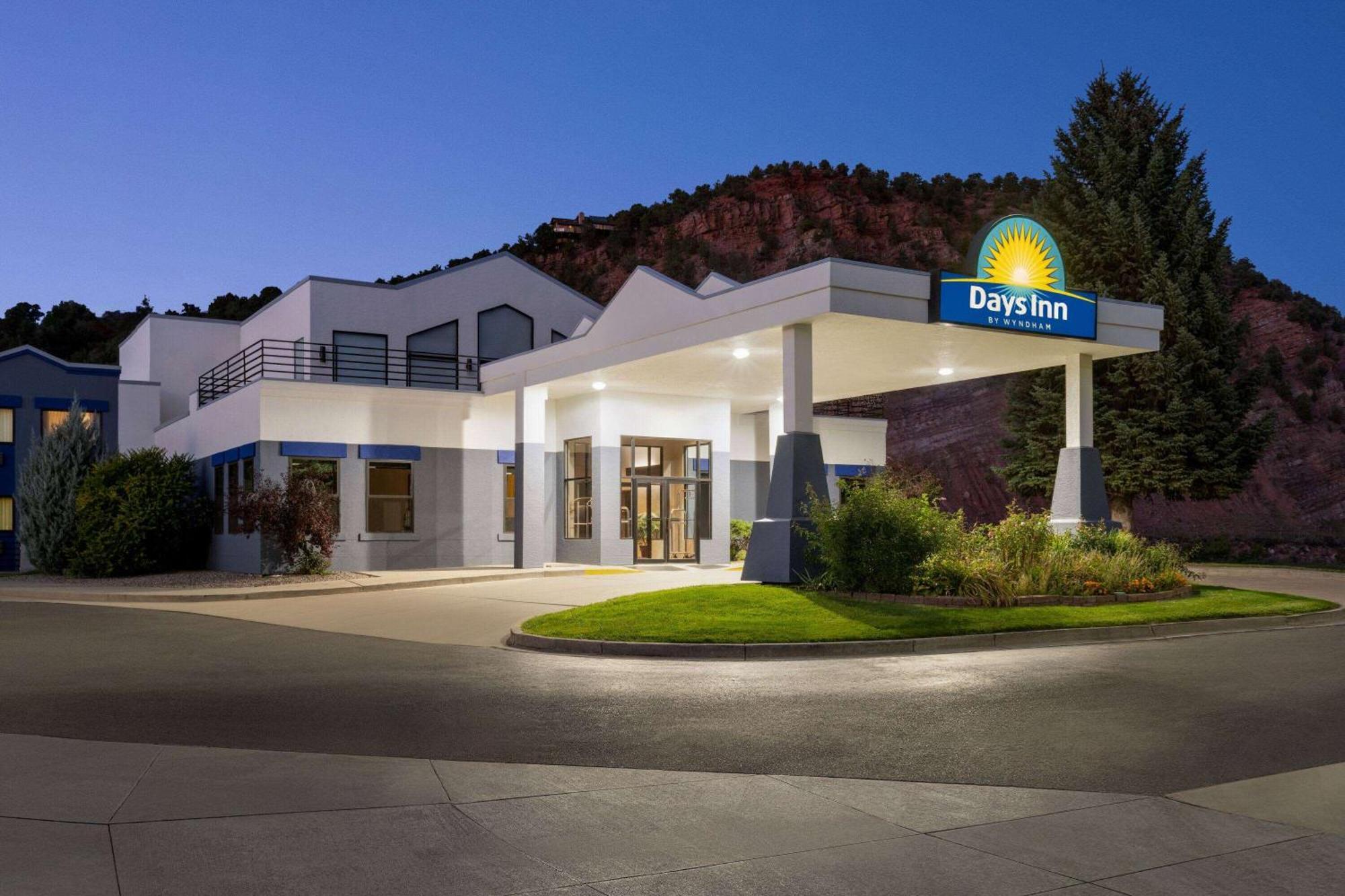 Days Inn By Wyndham Карбондейл Экстерьер фото